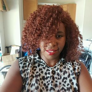 Meet your Posher, Naomi